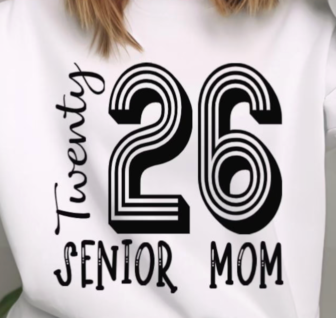 SENIOR MOM 26 tee