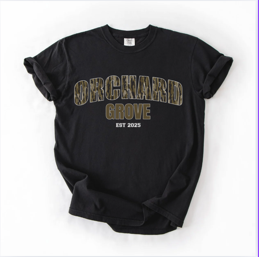 ORCHARD GROVE BOTTOMLAND TEXT TEE