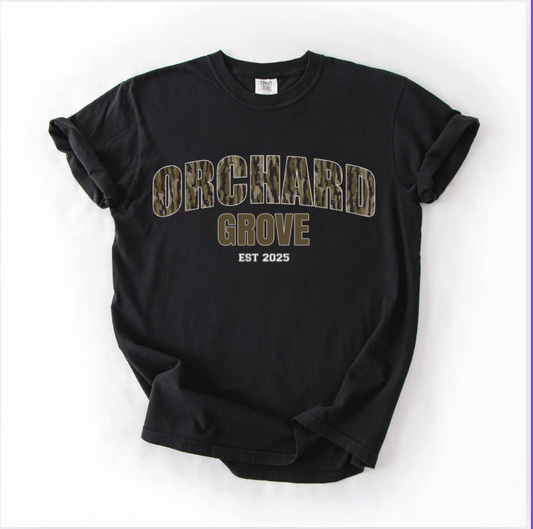ORCHARD GROVE BOTTOMLAND TEXT TEE